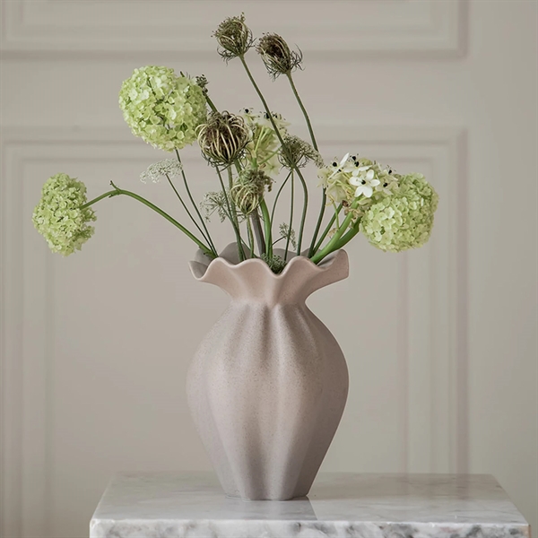 Specktrum Vase i keramik - Nellie, Medium - Sand