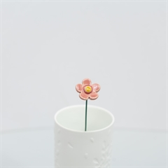 Blomst i keramik - Jordbærblomst Ø2,5 cm. - Lyserød